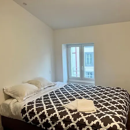 Magnifique Cl-fd Centre Historique Marché Poissons A * Clermont-Ferrand